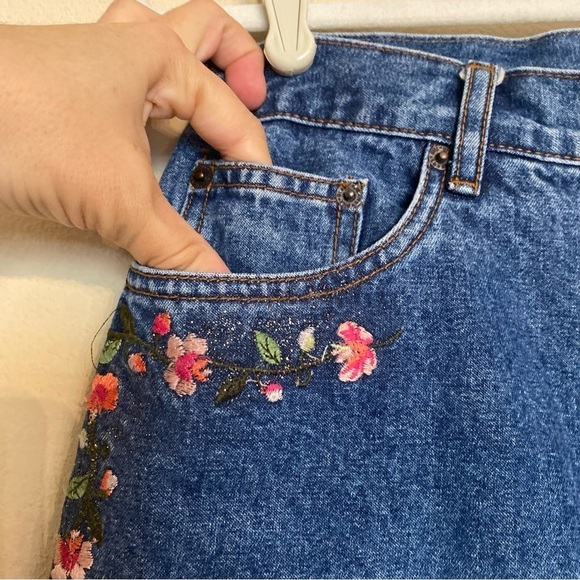 Bill Blass Vintage Floral Embroidered High Rise Blue Jean Sz 12P - Picture 6 of 16